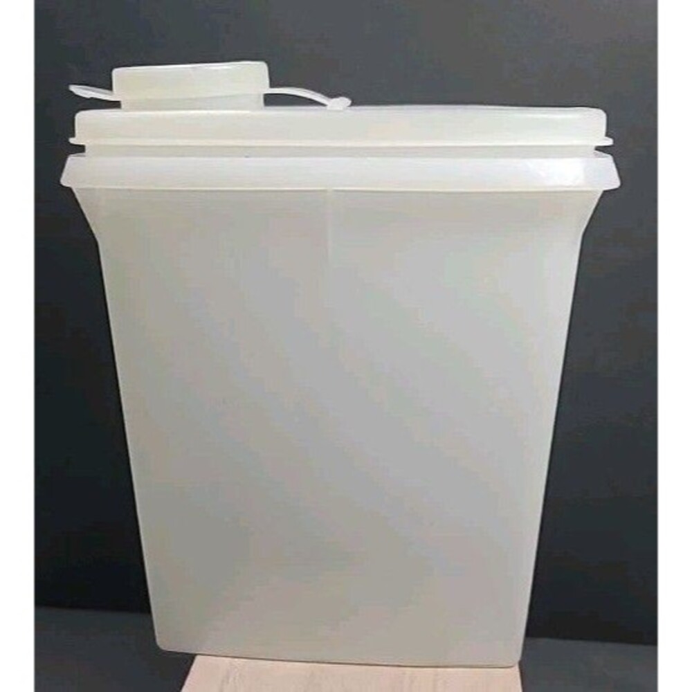 Vintage Tupperware White Store & Pour Storage Container 499-12 With Lid